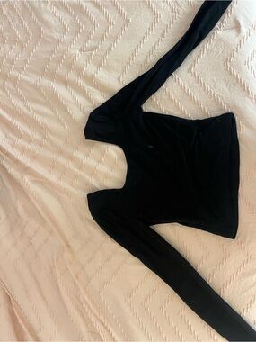 Black Long Sleeve Women's Scoop Neck Tee